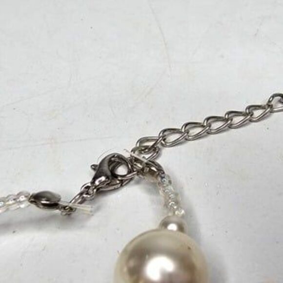 Two-Tone Glass Faux Pearl Beaded Necklace Champagne/Ivory 17.5"L - Picture 4 of 4